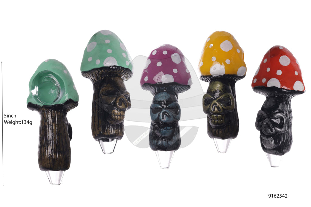 9162542 Clay Hand Pipe Mushroom&Skull Design