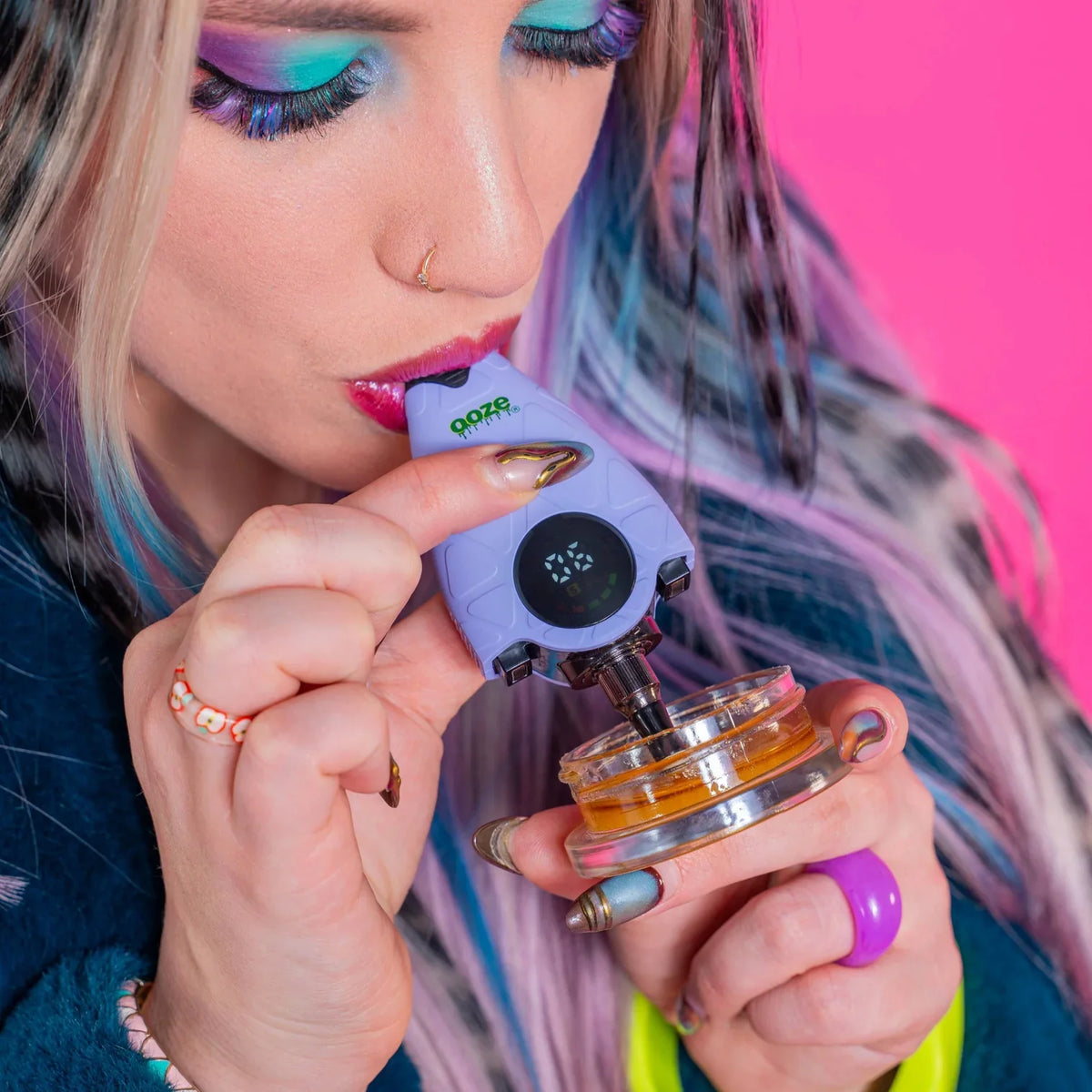 Ooze Hover Concentrate Vaporizer 650mAh – Lilac Smoke