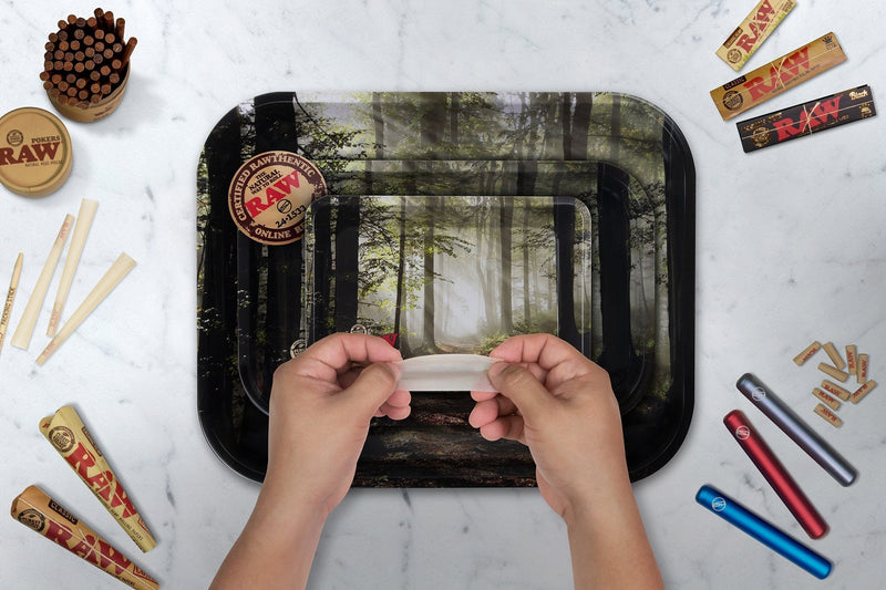 Load image into Gallery viewer, RAW Smokey Forest Rolling Tray
